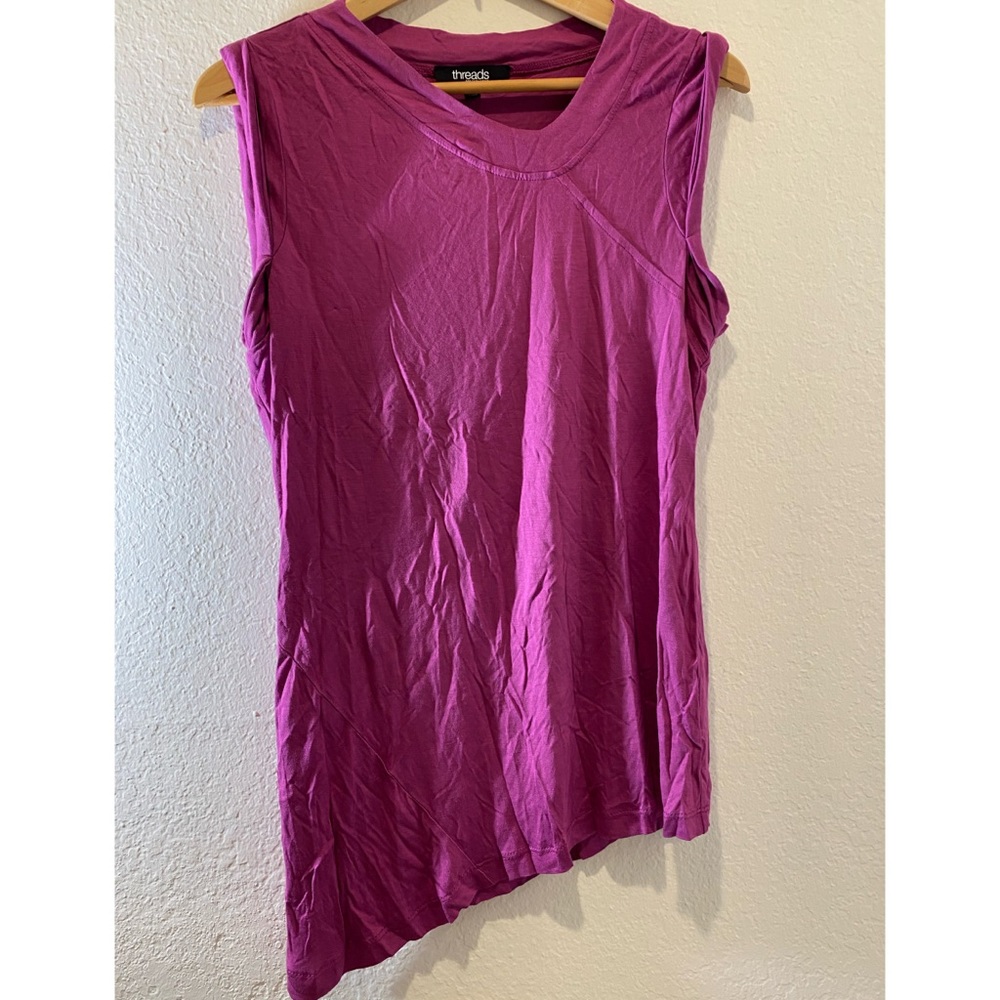 Saks workout T-shirt. NWT